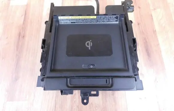 Toyota Camry VIII XV70 Wireless charging module 5880406450 5880433A40