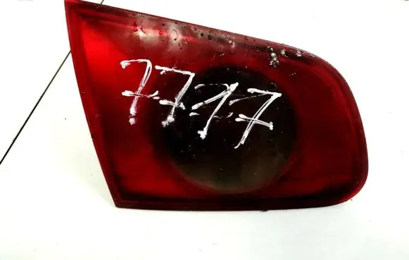 Volkswagen PASSAT B6 Tailgate rear/tail lights