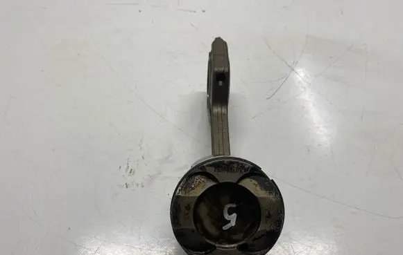 BMW 3 E92 E93 Piston with connecting rod 7624409