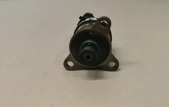 Volvo S60 Fuel pressure regulator 0928400616 3100934614