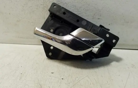 Jaguar XJ X351 Front door interior handle 8X2322600AD