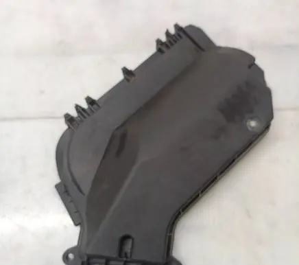 Porsche Macan (95B) Fuse box cover 8K1907613C