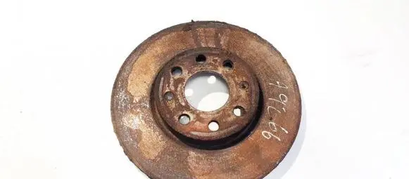 Opel Corsa D Front brake disc ventiliuojamas