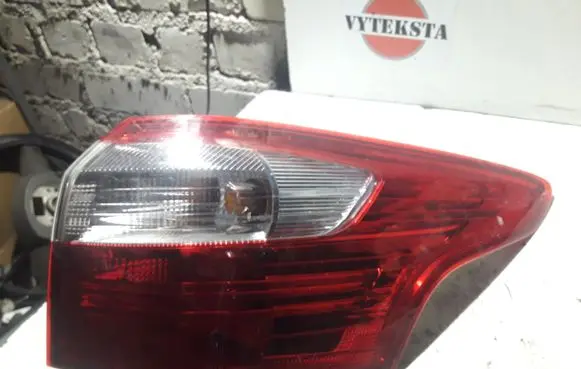 Ford Focus Rear/tail lights BM5113404