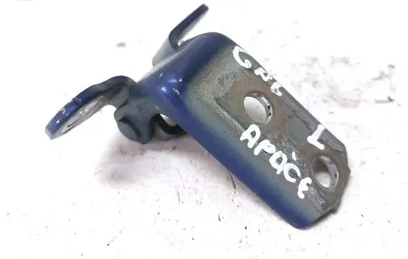Toyota Avensis T270 Rear door lower hinge