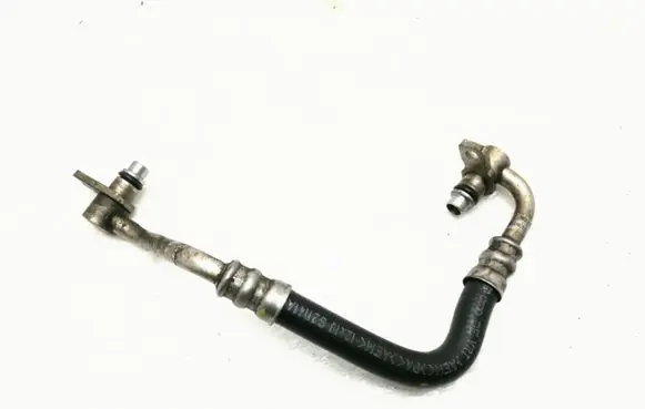 Gearbox oil cooler pipe/hose