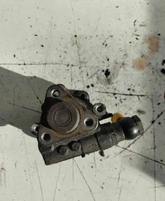 Volkswagen PASSAT B5 Power steering pump