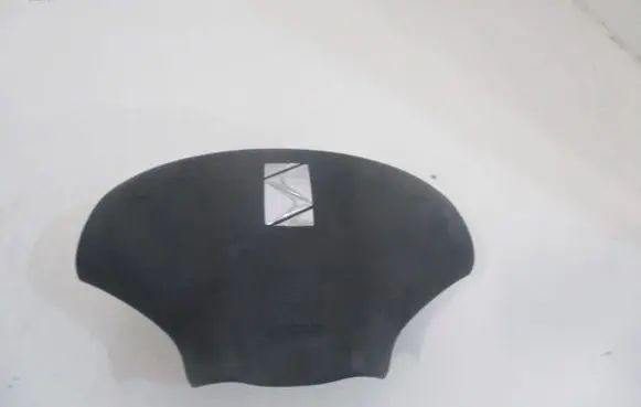 Steering wheel airbag