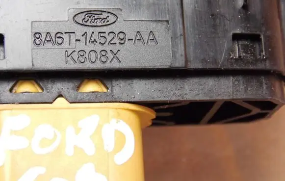 Ford Fiesta Electric window control switch 8A6T14529AA K808X