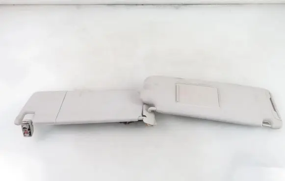Audi Q7 4L Sun visor clip/hook/bracket 4L0857552M