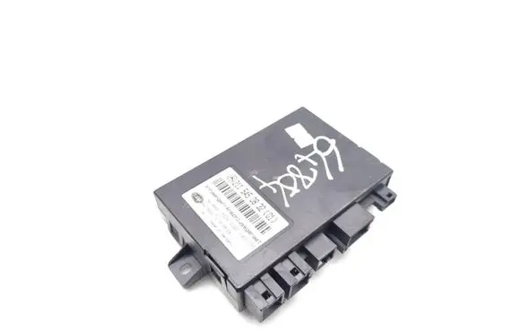 Mercedes-Benz E AMG W211 Tow bar trailer control unit/module 2115450832 5DS00849300