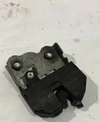 BMW 3 E46 Seat back rest lock catch 82090359