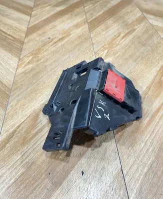 Mercedes-Benz C W205 Fuse box cover DBPD925
