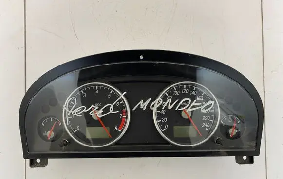 Ford Mondeo Mk III Speedometer (instrument cluster) 1S7F10841 44ZU187