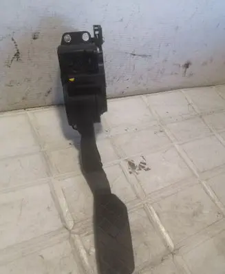 Seat Ibiza IV (6J,6P) Accelerator throttle pedal 0280755067 6Q2721503E 986303925