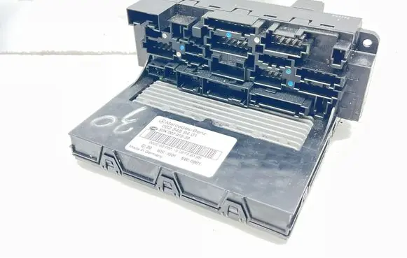 Mercedes-Benz C W203 Fuse box set 0025459401 5DK00797330