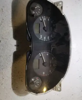 Volkswagen Sharan Speedometer (instrument cluster) 7M0919881Q