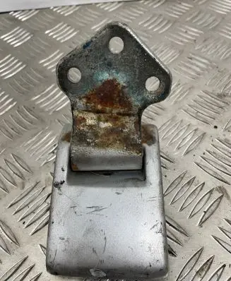 Volkswagen Transporter - Caravelle T5 Loading door lower hinge 7H0827153
