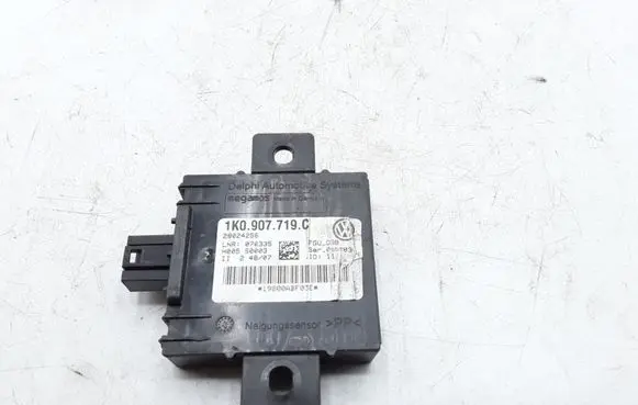 Audi A3 S3 8P Alarm control unit/module 1K0907719C 28024256 H005S0003