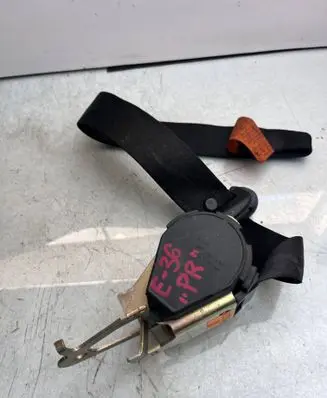 BMW Z3 E36 Front seatbelt 8217376 566216300 040122