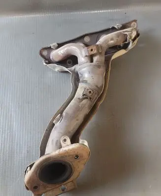Dacia Duster II Exhaust manifold 8201123106 140136560R