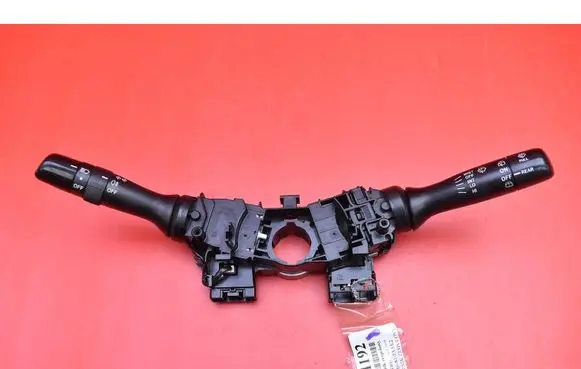 Toyota Yaris Other switches/knobs/shifts 17F001