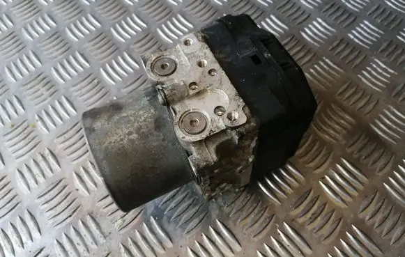 Toyota Urban Cruiser (XP110) ABS Pump 4454052150 1338006000
