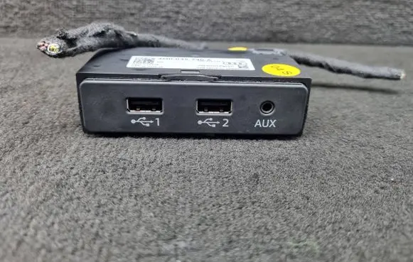 USB socket connector