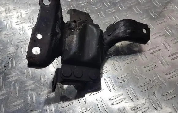 Lincoln Town Car Engine mount bracket