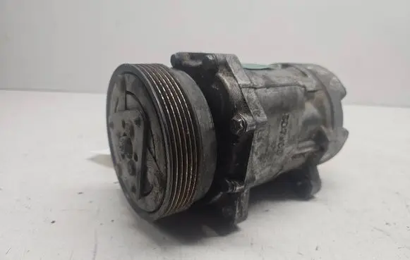 Seat Alhambra (Mk1) Air conditioning (A/C) compressor (pump) 7M0199207B