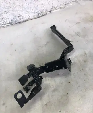 Nissan Juke II F16 Other engine bay part 241370173r
