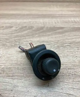Renault Scenic I Wing mirror switch 7700847433F