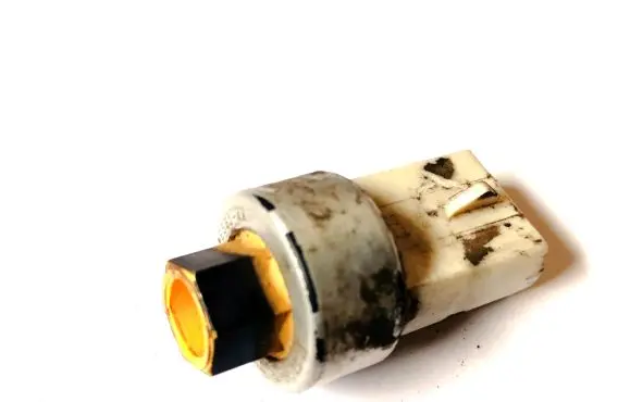Ford Mondeo MK I Air conditioning (A/C) pressure sensor 94BW19E561AA