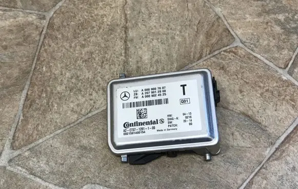 Mercedes-Benz E W212 Windshield/windscreen camera A0009007607