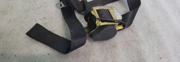 Audi A3 S3 8L Front seatbelt