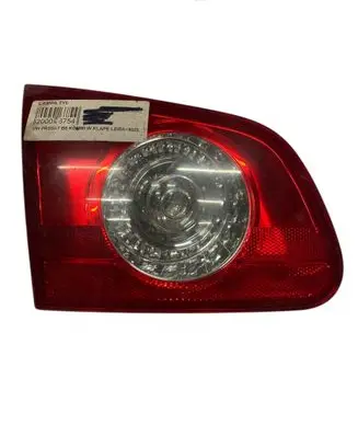 Tailgate rear/tail lights