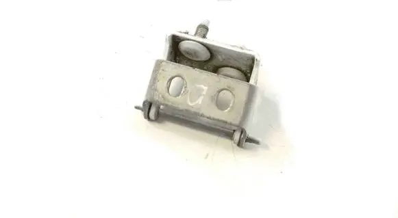 Ford Focus Tailgate/trunk/boot hinge