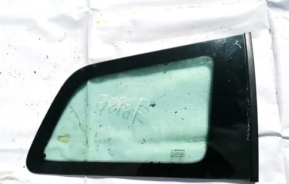 Renault Megane II Rear side window