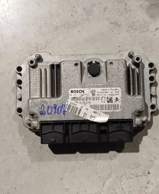BMW 3 F30 F35 F31 Engine control unit/module 0261208904