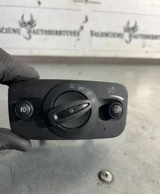 Ford Kuga II Light switch 10099414 AV6T13A024EC