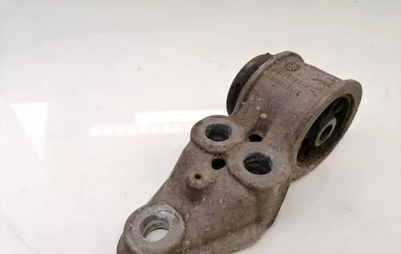 Volkswagen PASSAT B5 Rear axle beam mounts housing 8E0501521H 4B0501521E 4B0501511E