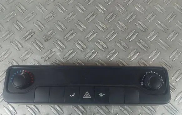 Mercedes-Benz Sprinter W907 W910 Interior fan control switch A9079054006 HW182800 W183500