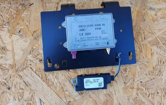 Audi A3 S3 8P Comfort/convenience module 3C0937049E