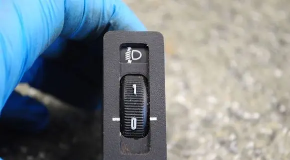 BMW 5 E39 Headlight level height control switch 61311391849