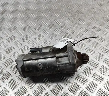 Volkswagen PASSAT B8 Starter motor 02E911022C RSW20R10
