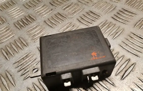Mercedes-Benz ML W163 Aerial antenna amplifier 1638200289