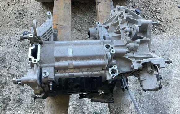Citroen C4 III e-C4 Electric car motor ZK01 05TDA 70163570