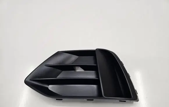 Audi Q3 F3 Front bumper lower grill 83A807681