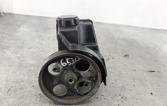 Peugeot Partner Power steering pump