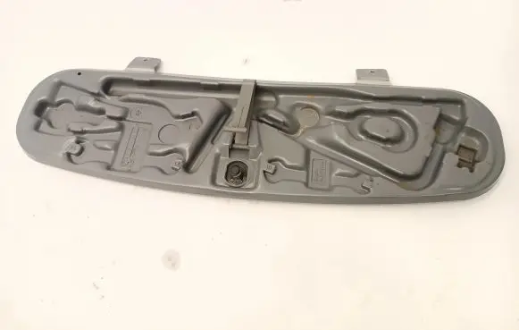 BMW 3 E46 Tool box 71111094910